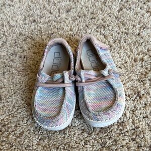 Hey Dude Wendy Toddler Sox Pastel colors sz 6
